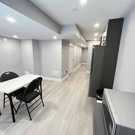 Beautiful Vacation Home Near Toronto Airport Mississauga Værelse billede