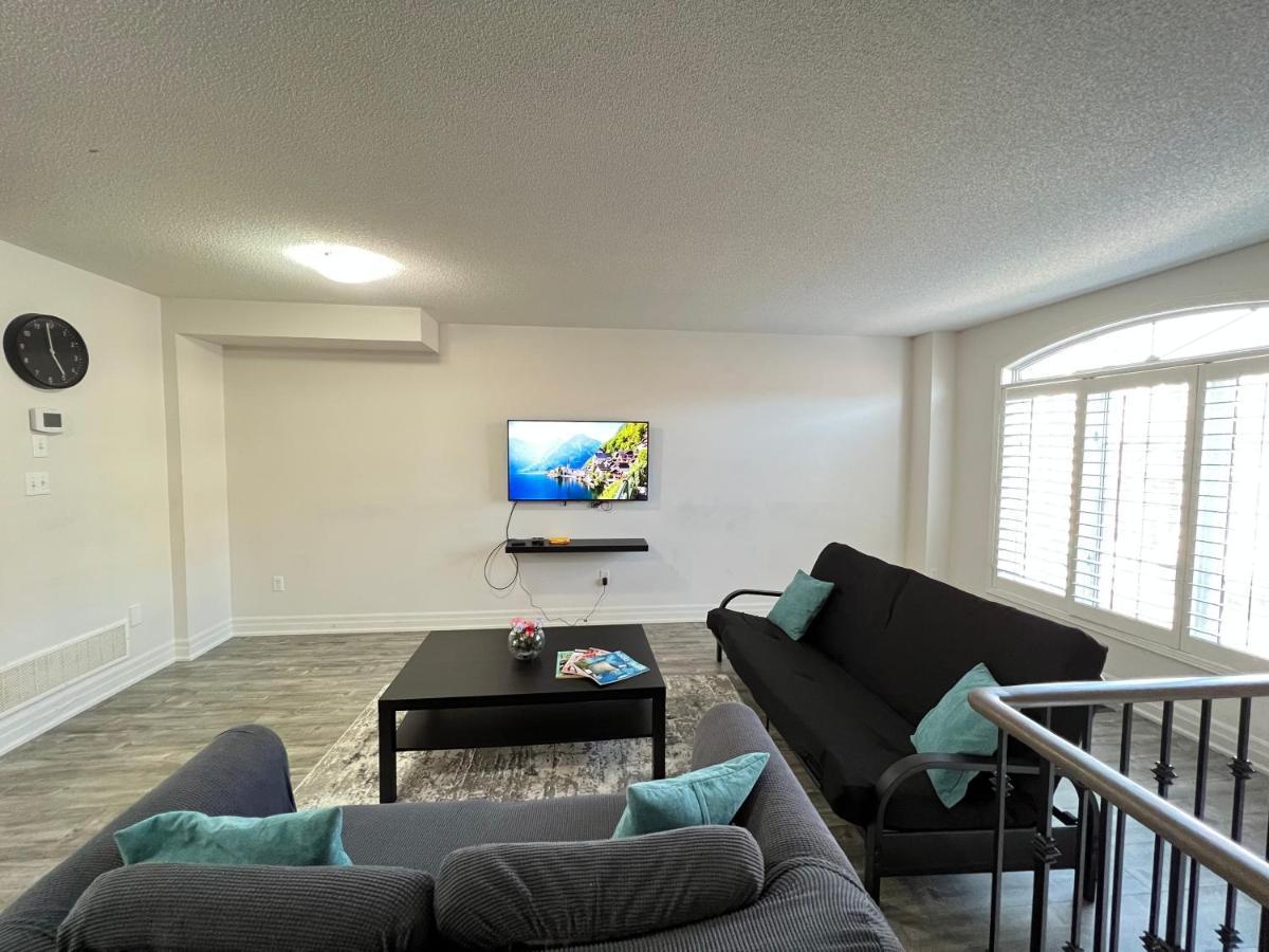 Beautiful Vacation Home Near Toronto Airport Mississauga Eksteriør billede